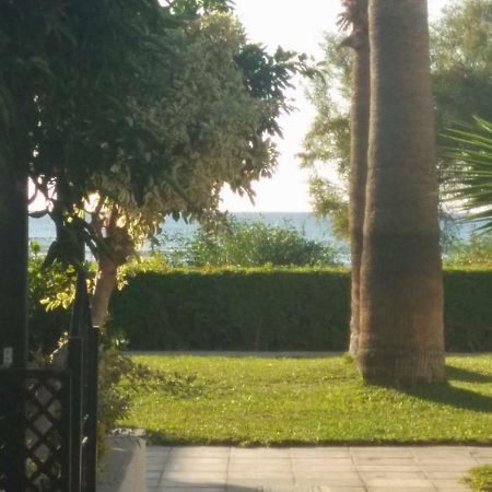 Kermia Beach Apartment Larnaca Exterior photo